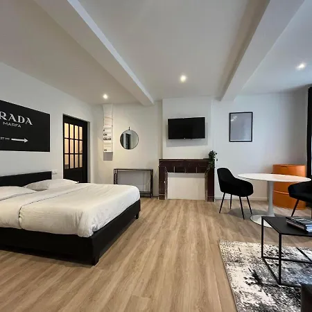 Elegant Pierre Fabre-t1-wifi-velo Appartement *